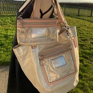 Coach Poppy Sparkle Bella Tote with wallet/wristlet - Excellent condition